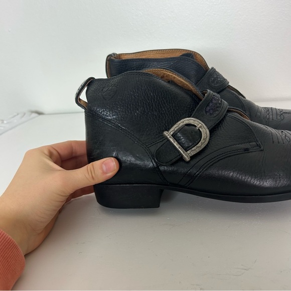 Ariat Black Leather Strap Old Fashioned Western Boots 
Size 8½ - Picture 5 of 8